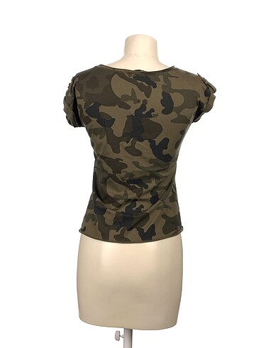 s Beden Addax T-shirt %70 İndirimli.