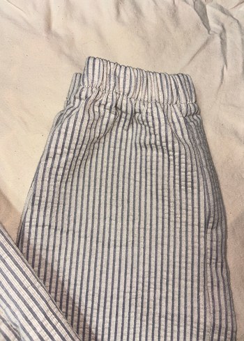 Gri Çizgili Keten Midi Pantolon - Görsel 2