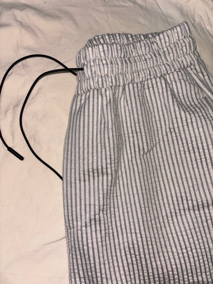 Gri Çizgili Keten Midi Pantolon - Görsel 3