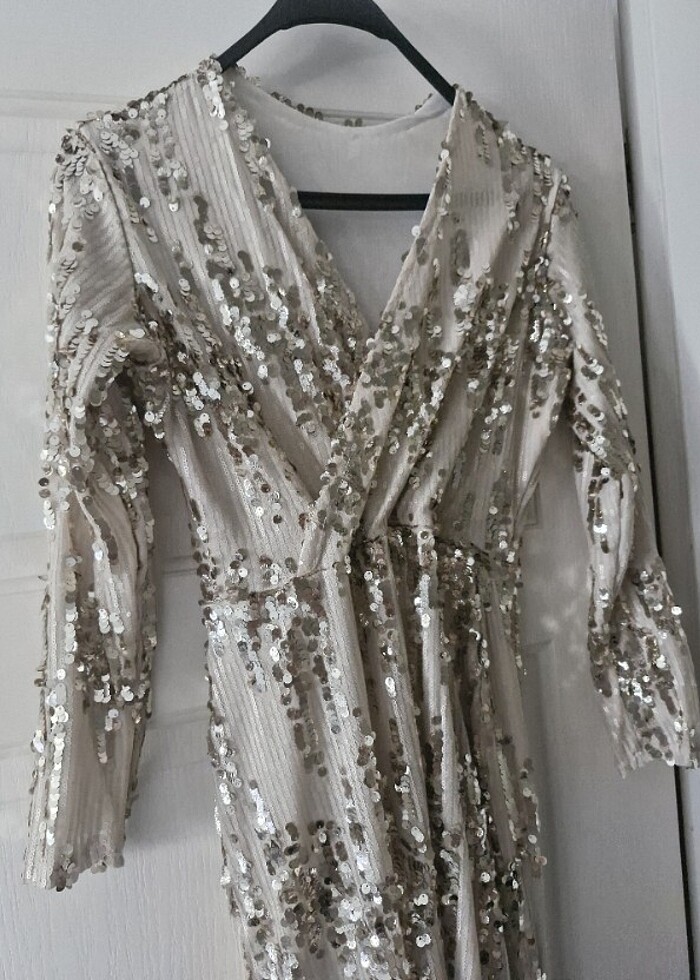 Pul payetli uzun elbise - Görsel 2