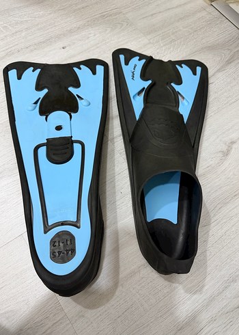 Yepyeni yetişkin Yüzme Paleti 44-45 Numara - Görsel 3