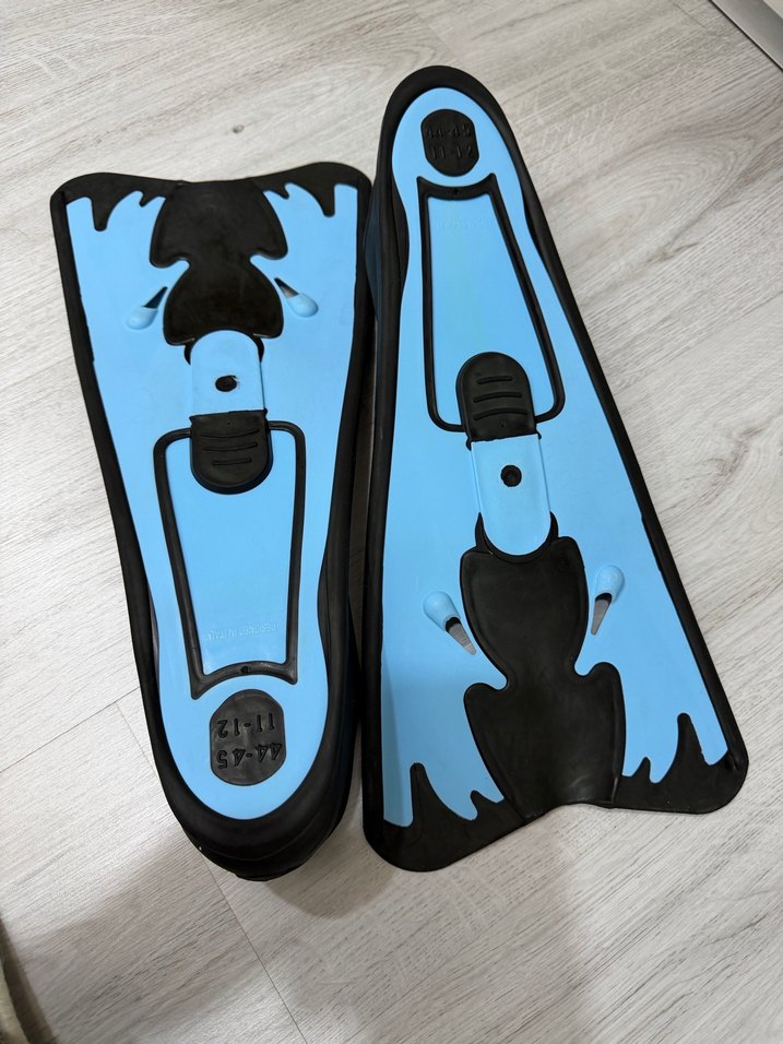 Yepyeni yetişkin Yüzme Paleti 44-45 Numara - Görsel 4