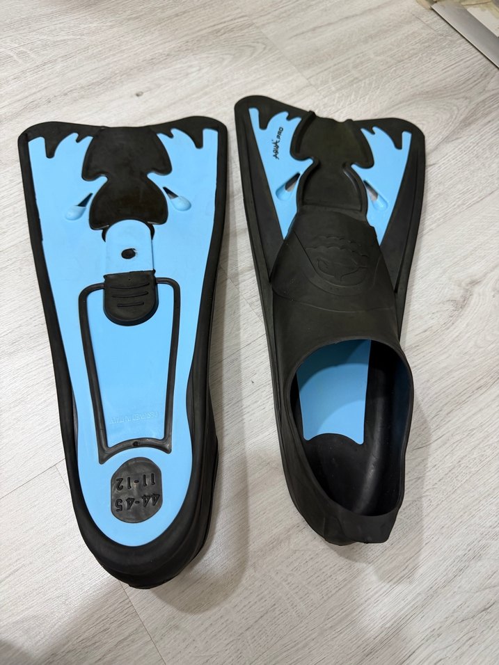 Yepyeni yetişkin Yüzme Paleti 44-45 Numara - Görsel 3