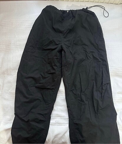 Stradivarius Paraşüt Pantolon
