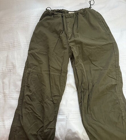 Stradivarius Paraşüt Pantolon