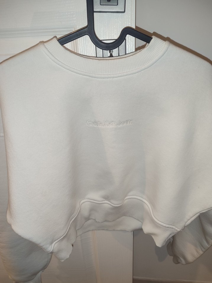 Calvin Klein kadın crop sweatshirt - Görsel 2