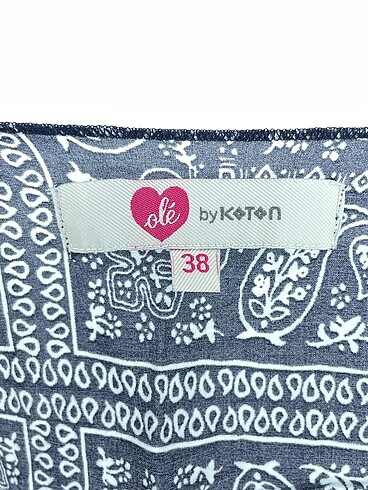 38 Beden çeşitli Renk Koton Bluz %70 İndirimli.