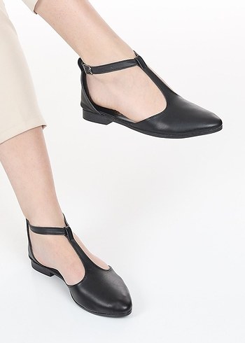 Diğer Diger Siyah Tokalı Stiletto Topuklu Kadın Babet