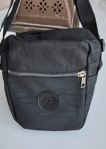 Kadın Siyah Fermuarlı Çapraz Çanta - Görsel 4