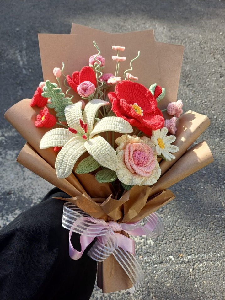 El Emeği Örgü Çiçek Buketi - Görsel 4