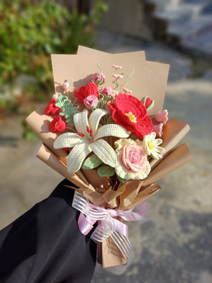 El Emeği Örgü Çiçek Buketi - Görsel 3