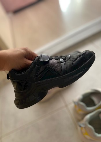 34 Beden çeşitli Renk Kız Çocuk Gri Çok Renkli Spor Ayakkabı Velcro