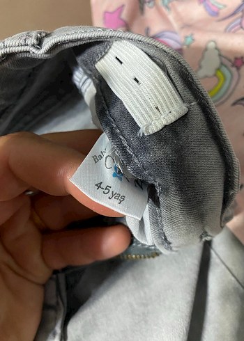 4 Yaş Beden gri Renk Kız Çocuk Gri Nakışlı Denim Pantolon
