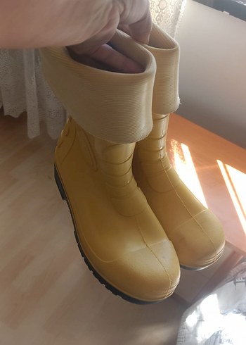 Diğer Sari Yuksek Bilekli Yagmur Cizmesi