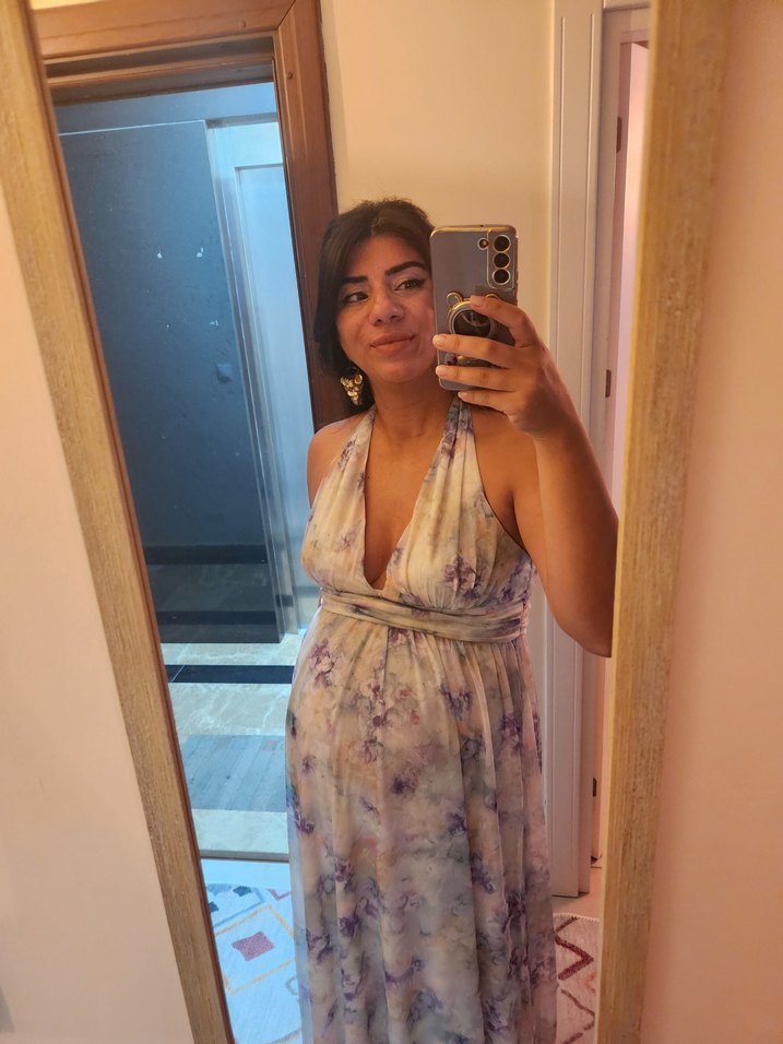 Uzun Boyundan Bağlamalı Batik Elbise - Görsel 5