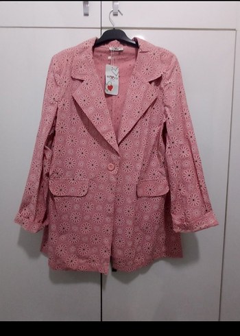 Düğmeli Pembe Midi Blazer Kadın