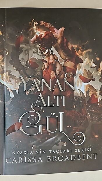 Yanan altı gül