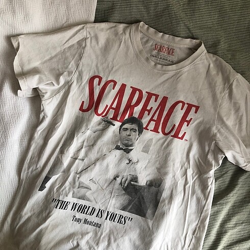 H&M Scarface T-shirt
