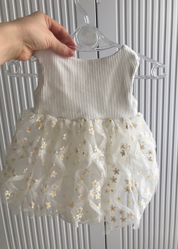 Beyaz Nakışlı Kız Çocuk Straplez Elbise - Görsel 3