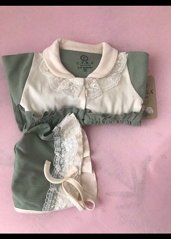 Dantel Detaylı Yeşil Bebek Tulum - Görsel 3