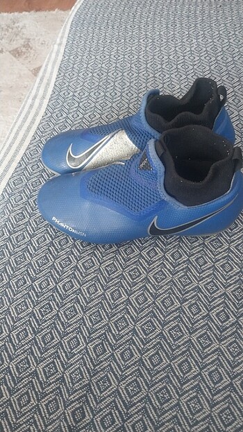Nike krampon ayakkabı 