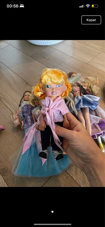  Beden Renk Barbie bebekler
