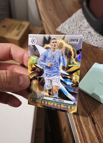  Beden Renk Phil Foden Topps Chrome Reflector Kart