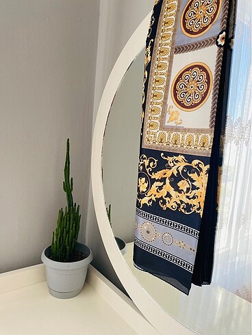 Versace vual ipek şal