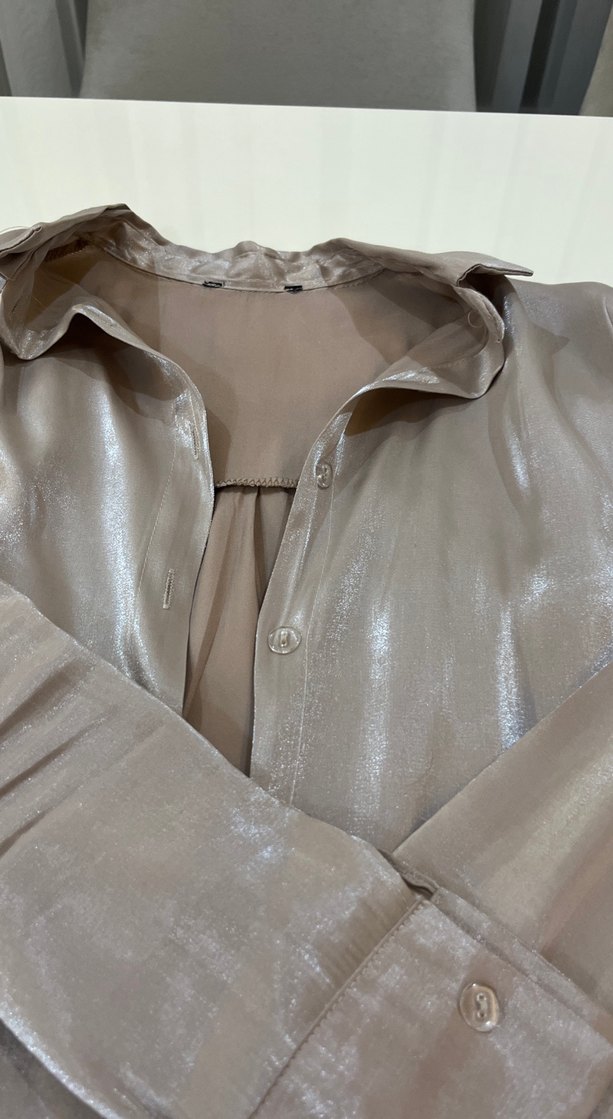 Bej Parlak Düğmeli Kadın Gömlek - Görsel 3
