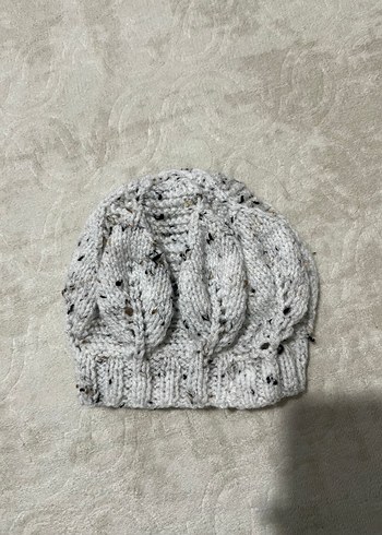 Gri Örgü Kız Bebek Takımı 


Bere 
Patik 
Yelek - Görsel 2