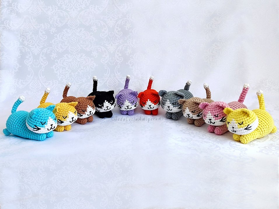 Renkli Amigurumi Uykucu Kedi Örgü Oyuncaklar - Görsel 2
