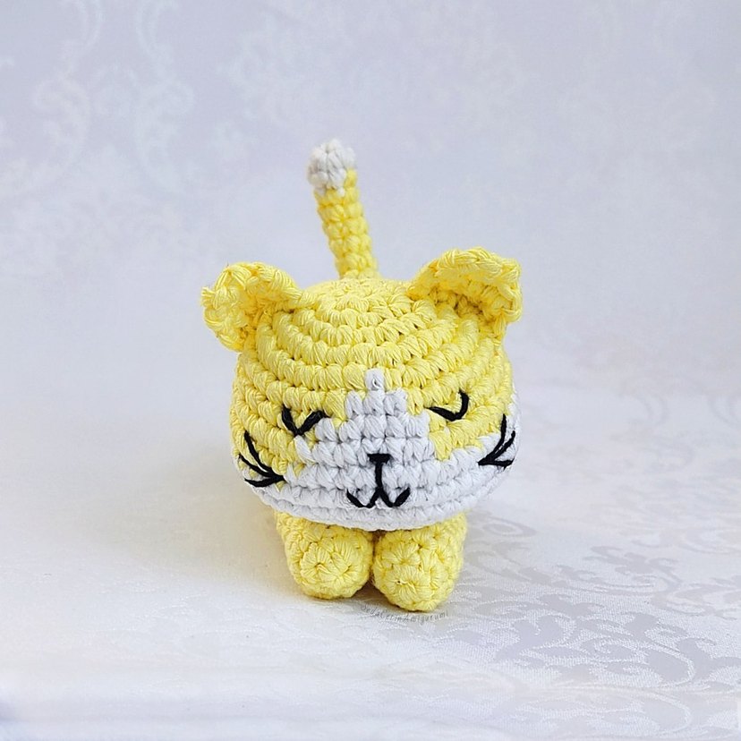 9 Adet Amigurumi Uykucu Kedi Örgü Oyuncak - Görsel 2