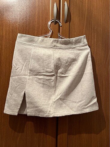 Mini bej etek