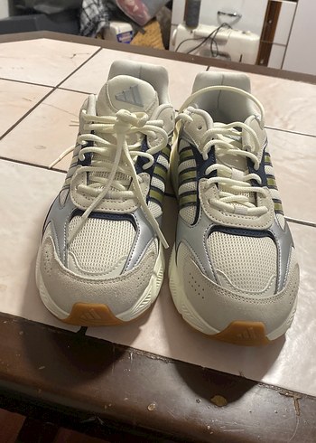 Beyaz Cırtcırtlı Stiletto Topuklu Kadın Spor Ayakkabı - Görsel 4