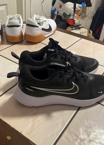 Nike Siyah Koşu Ayakkabısı - Görsel 4
