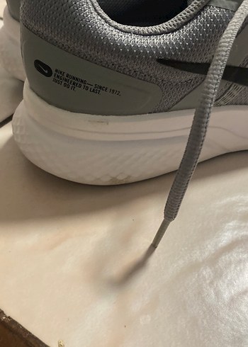 Gri Bağcıklı Kadın Spor Ayakkabı - Görsel 4