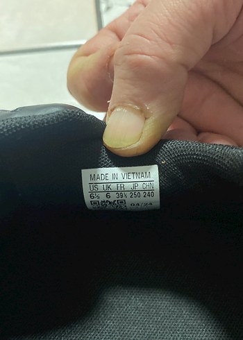 Mor Detaylı Siyah Kadın Spor Ayakkabı - Görsel 6