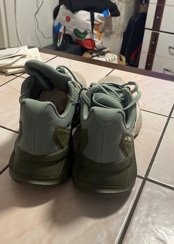 Bej ve Gri Bağcıklı Basketbol Ayakkabısı - Görsel 5