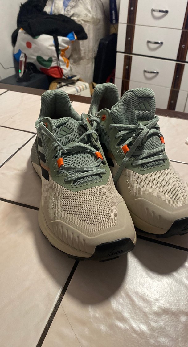 Bej ve Gri Bağcıklı Basketbol Ayakkabısı - Görsel 2