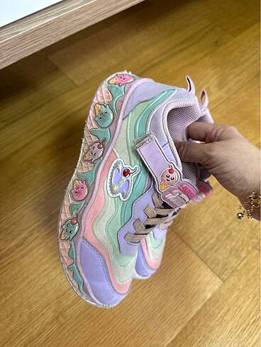 33 Beden çeşitli Renk Skechers