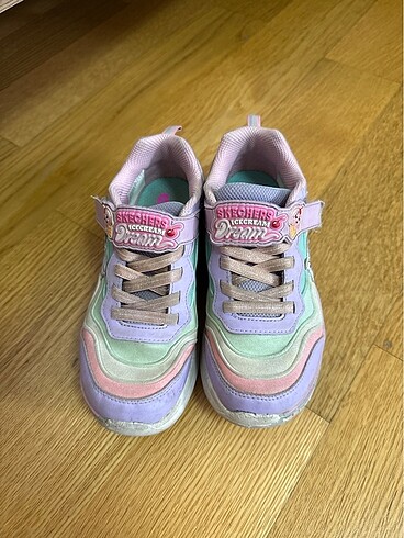 33 Beden Skechers