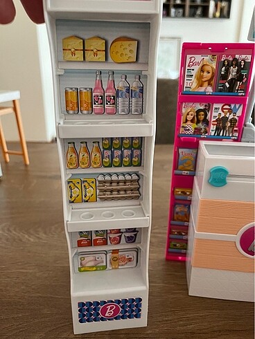  Beden Renk Barbie alışveriş seti