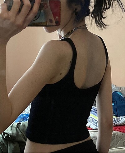 s Beden Siyah Crop Üst