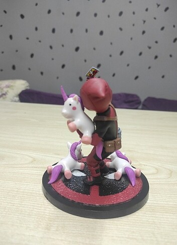  Beden Marvel Deadpool Figür Unicorn Selfie Model