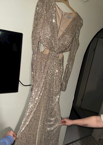 Bej Parlak Uzun Kollu V Yaka Abiye Elbise - Görsel 2