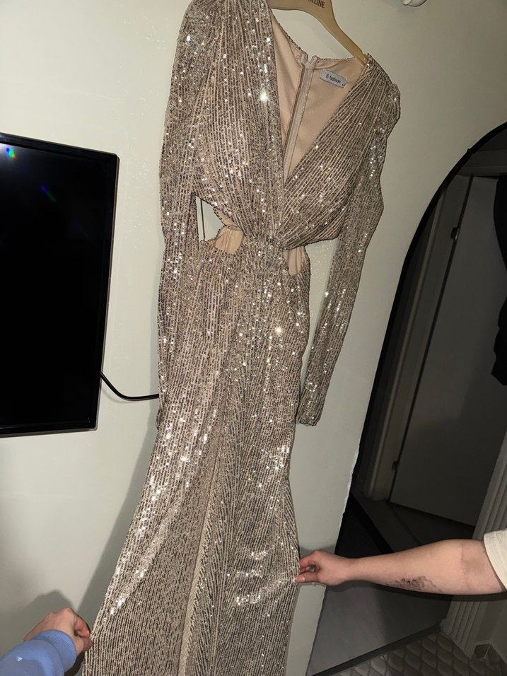 Bej Parlak Uzun Kollu V Yaka Abiye Elbise - Görsel 2