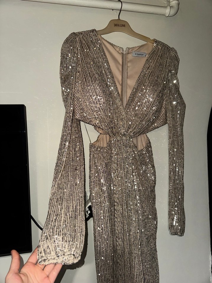 Bej Parlak Uzun Kollu V Yaka Abiye Elbise - Görsel 3