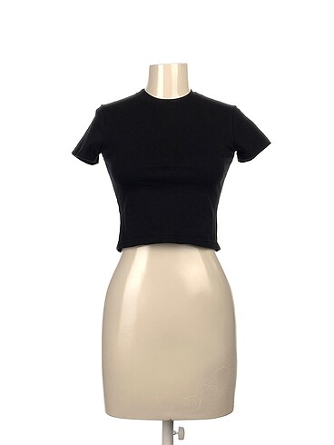 Diğer T-shirt %70 İndirimli.
