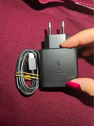 Samsung 45 Watt şarj aleti
