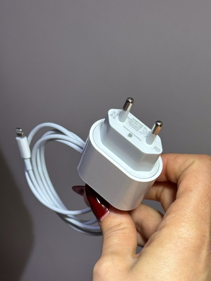 iPhone şarj aleti - Görsel 2